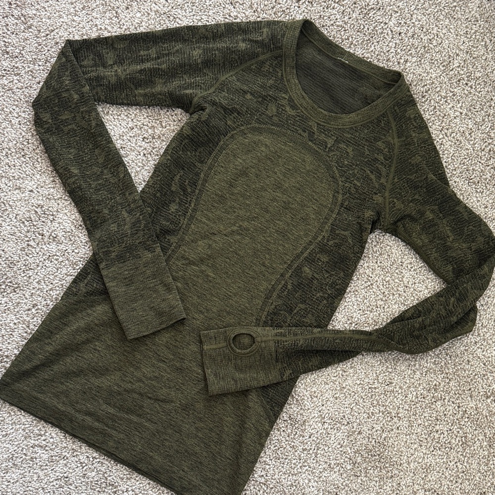 Lululemon Rare Olive 🫒 LS Swiftly